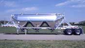 Dry bulk tank trailer
